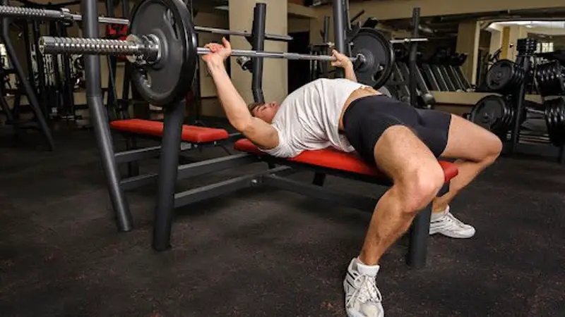 Much Should You Arch Your Back When Benching