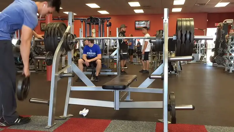 Strong Back Help Bench Press