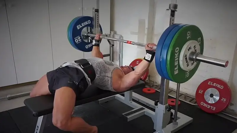 Chest Press Equal Bench Press Weight